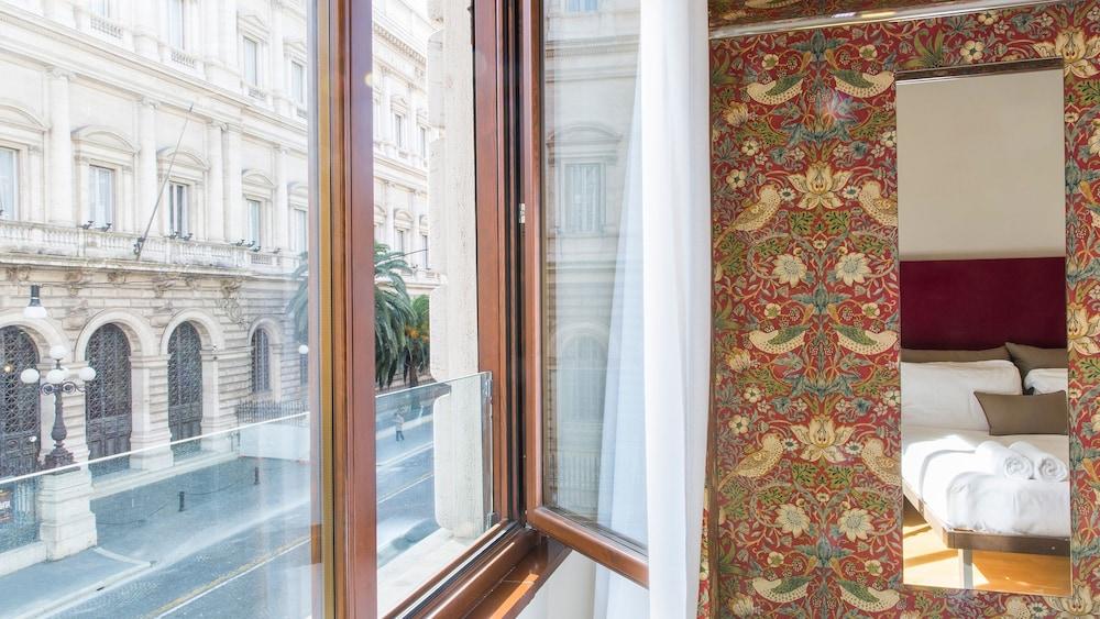 Appartamento Via Della Consulta Roma